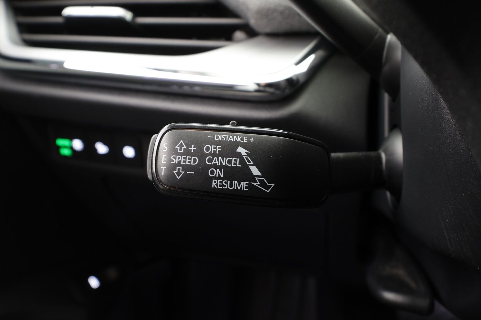 Skoda Enyaq 2023 80x 4x4 iV * ACC / ILP / Matrix LED / P.Kamera / Puolinahat / Ratinlämmitin / Navi / Keyless / Sähköluukku * - 1.Om Suomi-auto / Kahdet renkaat aluvanteilla / Merkkihuollettu - HULLUT AVAJAISHULINAT KORKOTARJOUS 3,29 %