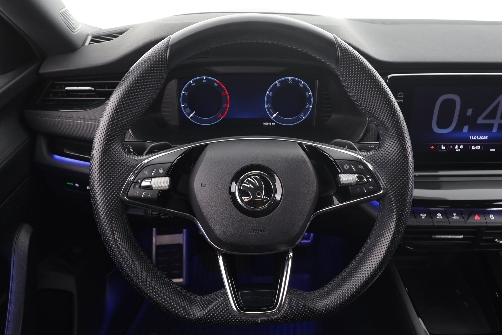 Skoda Octavia 2023 Combi 2.0 TDI 150 SportLine Nordic Edition DSG Autom. * Webasto / HUD / Matrix LED / Koukku / ACC / P.kamera / Keyless * - 1.Om Suomi-auto / Kahdet Renkaat