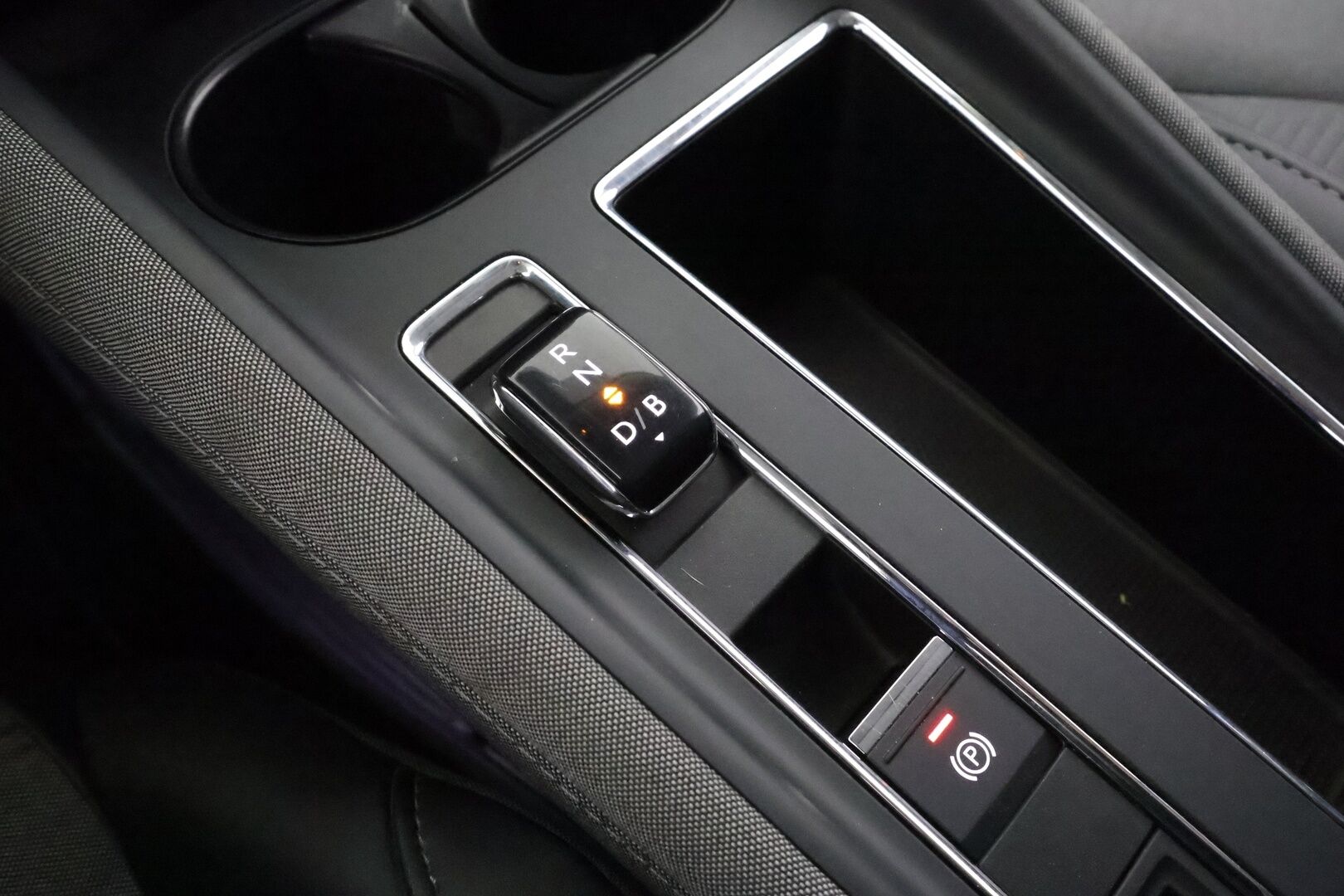 Skoda Enyaq 2023 80x 4x4 iV * ACC / ILP / Koukku / P.kamera / Matrix / Navi / Kaistavahti / Muistipenkki / Keyless * - 1-om Suomi-auto / Kahdet renkaat aluvanteilla / Merkkihuollot - HULLUT AVAJAISHULINAT KORKOTARJOUS 3,29 %