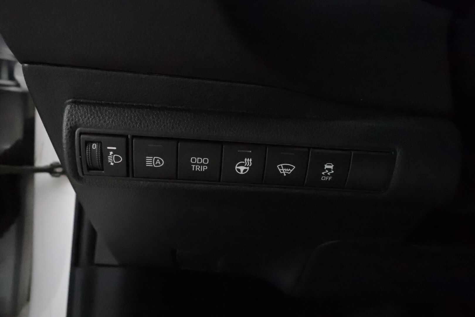 Toyota Corolla 2023 Touring Sports 1,8 Hybrid Active **Facelift / Adapt.vakkari / P.kamera / Ratinlämmitin / Apple&Android** - Suomi-auto / Merkkihuollettu 