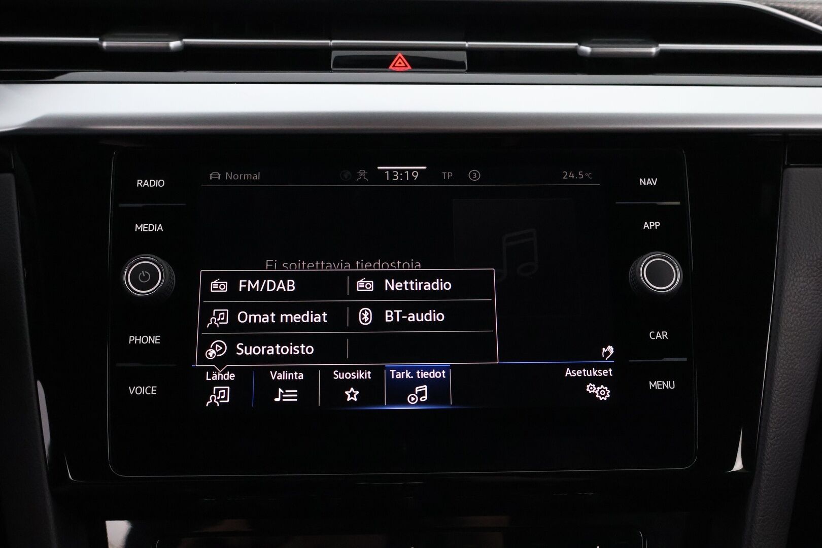 Volkswagen Arteon 2022 Shooting Brake R-Line eHybrid 160 kW DSG-automaatti - Adapt.Vakkari / Lisälämmitin / Digimittaristo / Vetokoukku / Nahka-Alcantara / Adapt.LED / Peruutuskamera / Supervarusteet!
