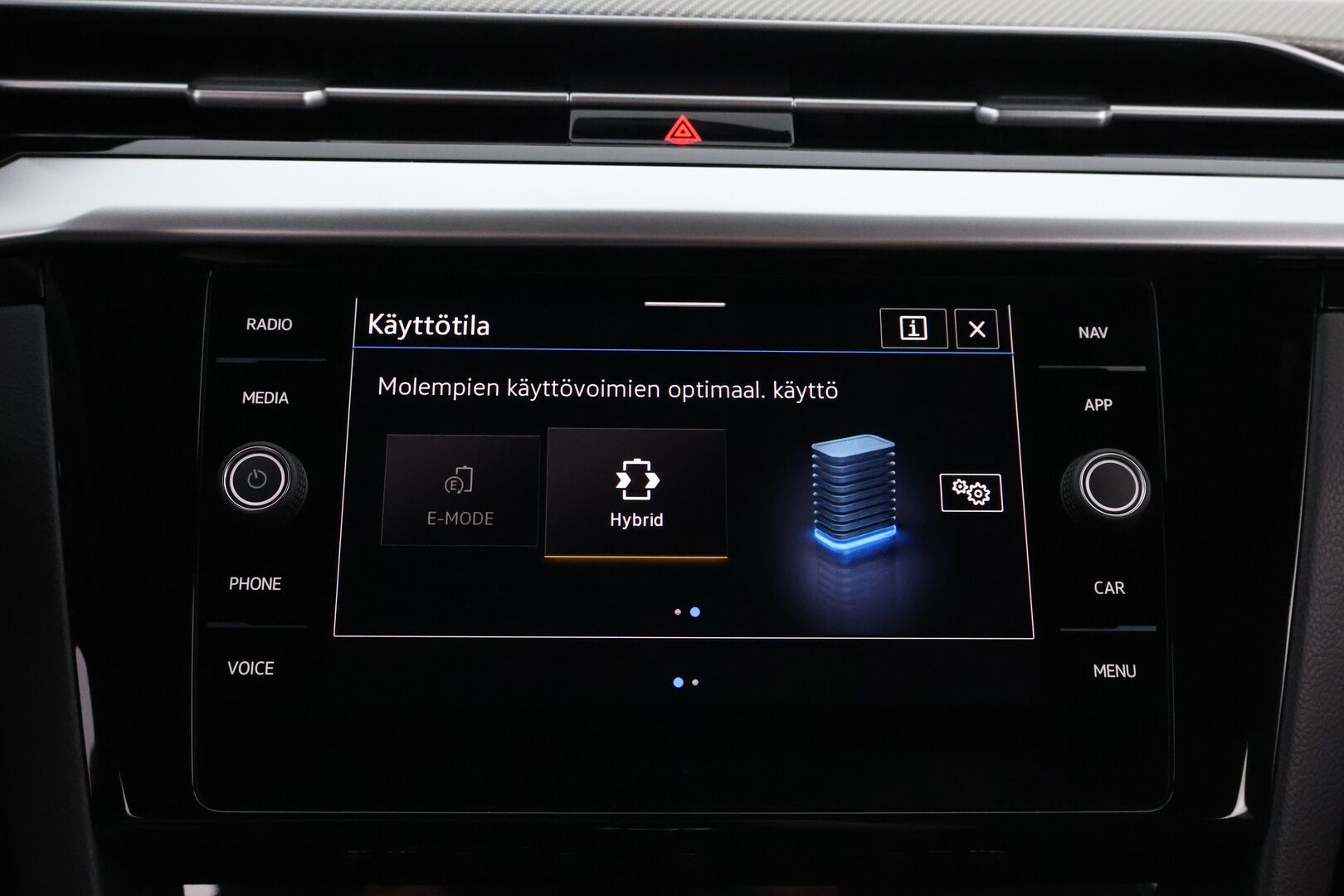 Volkswagen Arteon 2022 Shooting Brake R-Line eHybrid 160 kW DSG-automaatti - Adapt.Vakkari / Lisälämmitin / Digimittaristo / Vetokoukku / Nahka-Alcantara / Adapt.LED / Peruutuskamera / Supervarusteet!