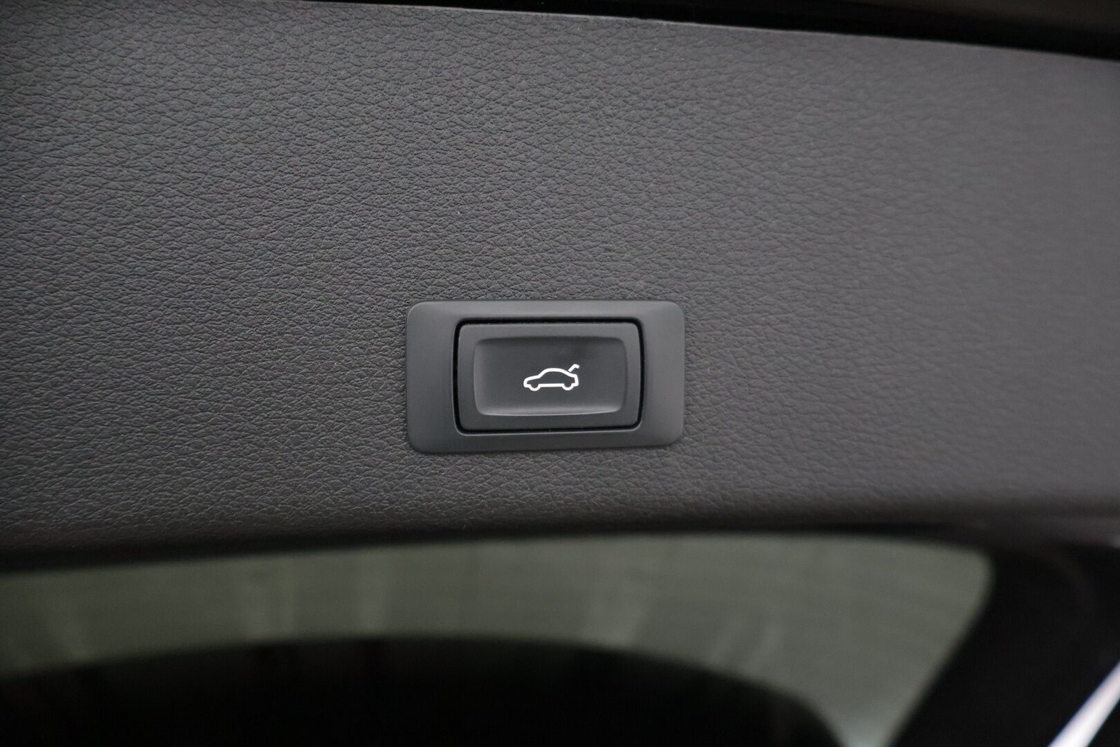 Audi e-tron 2020 E-TRON 50 quattro *ACC / Muistipenkki / P. Kamera / Nahkasisusta / Ilma-alusta* - Juuri saapunut! / Kahdet renkaat alumiinivanteilla!