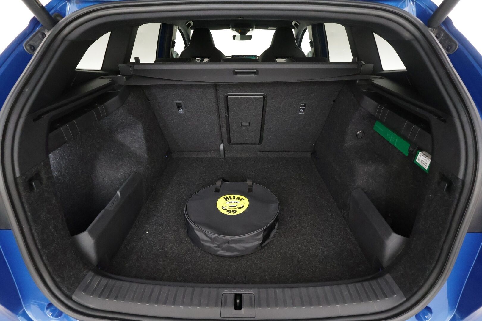 Skoda Enyaq 2023 80x 4x4 SportLine iV - | ACC | ILP | P.Kamera | Puolinahat | Ratinlämmitys | Digimittaristo | Keyless | Apple&Android | 1.Om Suomi-auto | Kahdet Renkaat | Merkkihuollettu |