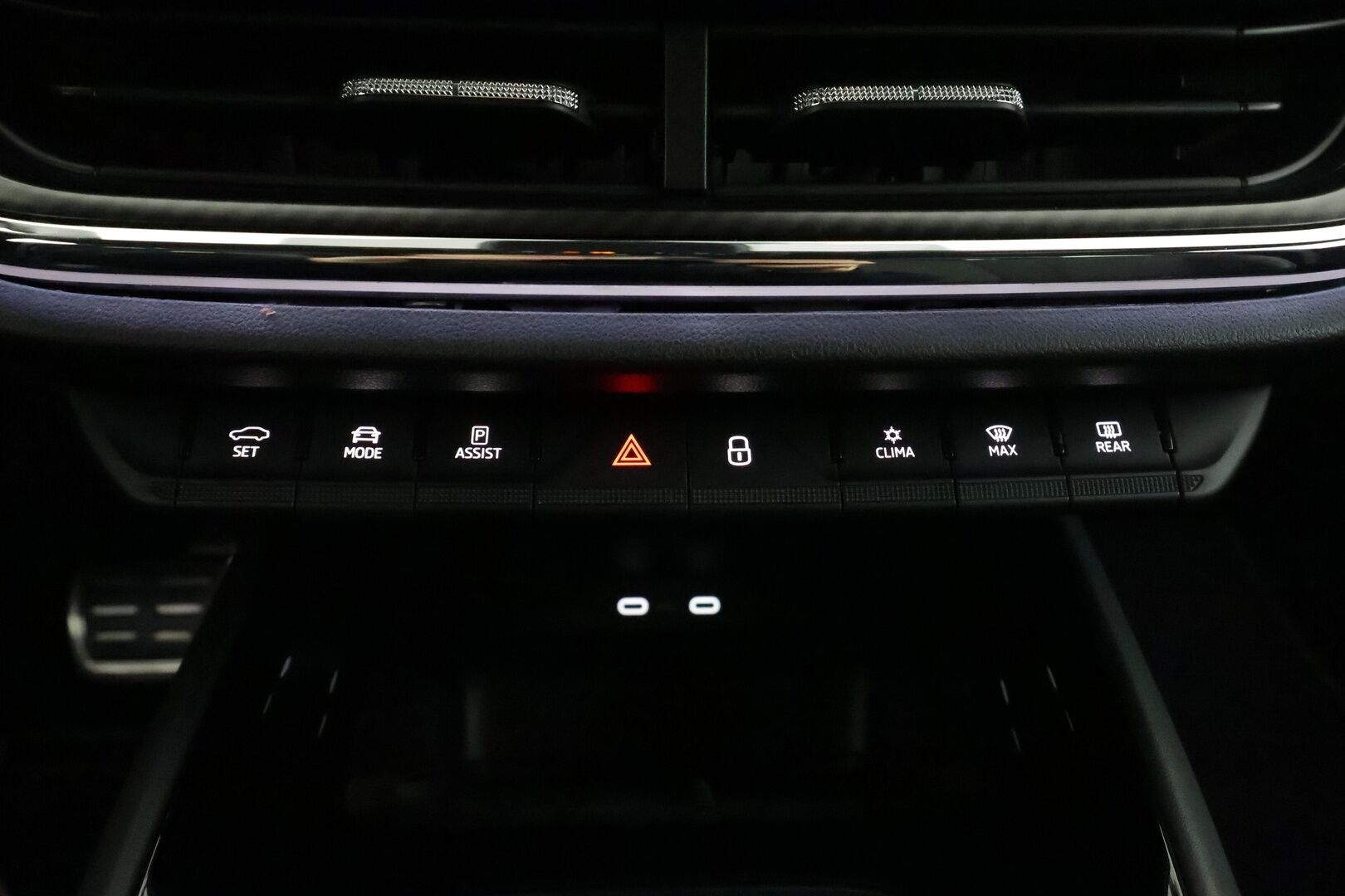 Skoda Enyaq 2023 80x 4x4 SportLine iV - | ACC | ILP | P.Kamera | Puolinahat | Ratinlämmitys | Digimittaristo | Keyless | Apple&Android | 1.Om Suomi-auto | Kahdet Renkaat | Merkkihuollettu |