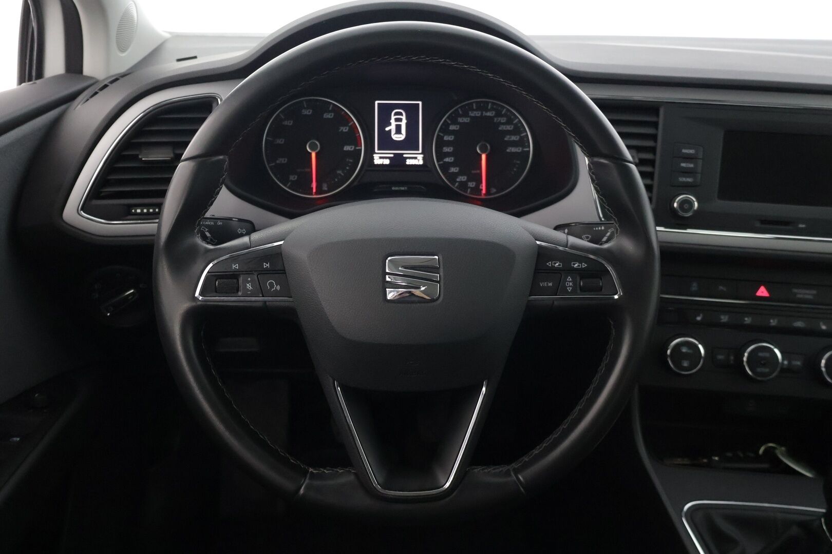 Seat Leon 2019 Leon1,5 TGI 131 Style * - * Pienikulutuksinen / Siistikuntoinen / Särmät huollot / 2x renkaat vanteineen *