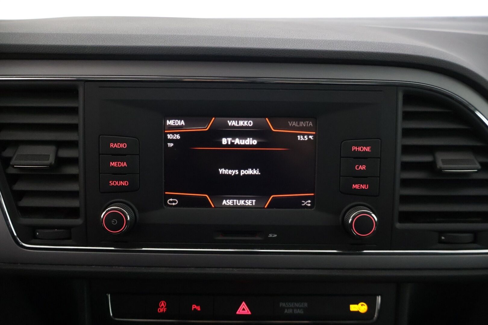 Seat Leon 2019 Leon1,5 TGI 131 Style * Lohko / Etu- ja takatutkat / Bluetooth / LED /  2x renkaat * - * Pienikulutuksinen / Jakohihna vaihdettu 02/2026 / Siistikuntoinen / Särmät huollot / 2x renkaat vanteineen *