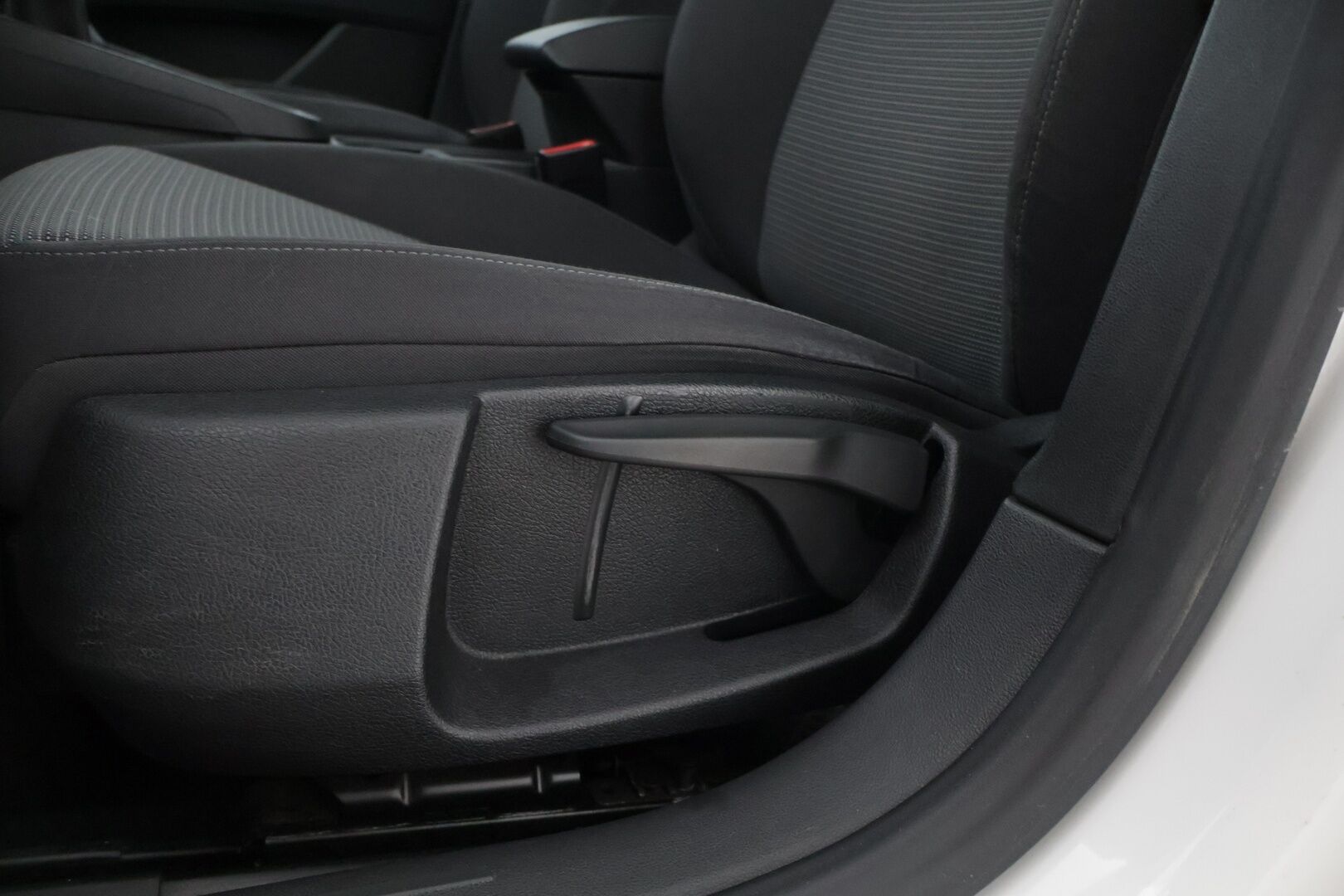 Seat Leon 2019 Leon1,5 TGI 131 Style * Lohko / Etu- ja takatutkat / Bluetooth / LED /  2x renkaat * - * Pienikulutuksinen / Jakohihna vaihdettu 02/2026 / Siistikuntoinen / Särmät huollot / 2x renkaat vanteineen *