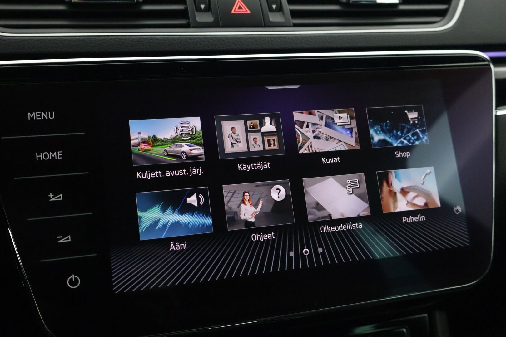 Skoda Superb 2020 Combi 1,4 TSI PHEV L&K iV DSG * Webasto / Adapt. Vak / 360 kamera / LED / Keyless / S-Kontti / S-Koukku * - Hyvä huoltohistoria / Katsastettu 8/25 / Hyvä maalipinta *