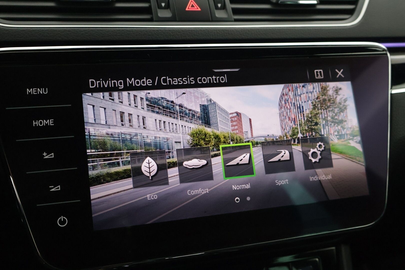 Skoda Superb 2020 Combi 1,4 TSI PHEV L&K iV DSG * Webasto / Adapt. Vak / 360 kamera / LED / Keyless / S-Kontti / S-Koukku * - Hyvä huoltohistoria / Katsastettu 8/25 / Hyvä maalipinta *