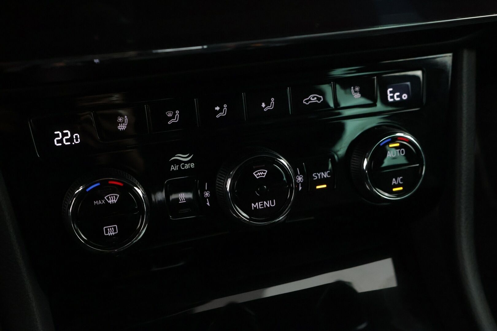 Skoda Superb 2020 Combi 1,4 TSI PHEV L&K iV DSG * Webasto / Adapt. Vak / 360 kamera / LED / Keyless / S-Kontti / S-Koukku * - Hyvä huoltohistoria / Katsastettu 8/25 / Hyvä maalipinta *