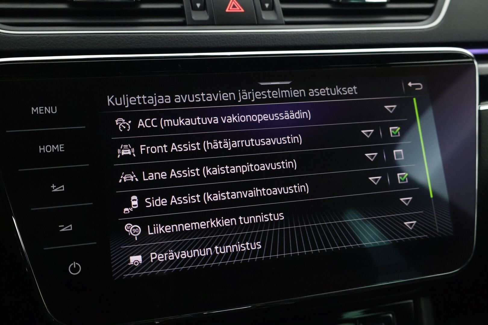 Skoda Superb 2020 Combi 1,4 TSI PHEV L&K iV DSG * Webasto / Adapt. Vak / 360 kamera / LED / Keyless / S-Kontti / S-Koukku * - Hyvä huoltohistoria / Katsastettu 8/25 / Hyvä maalipinta *