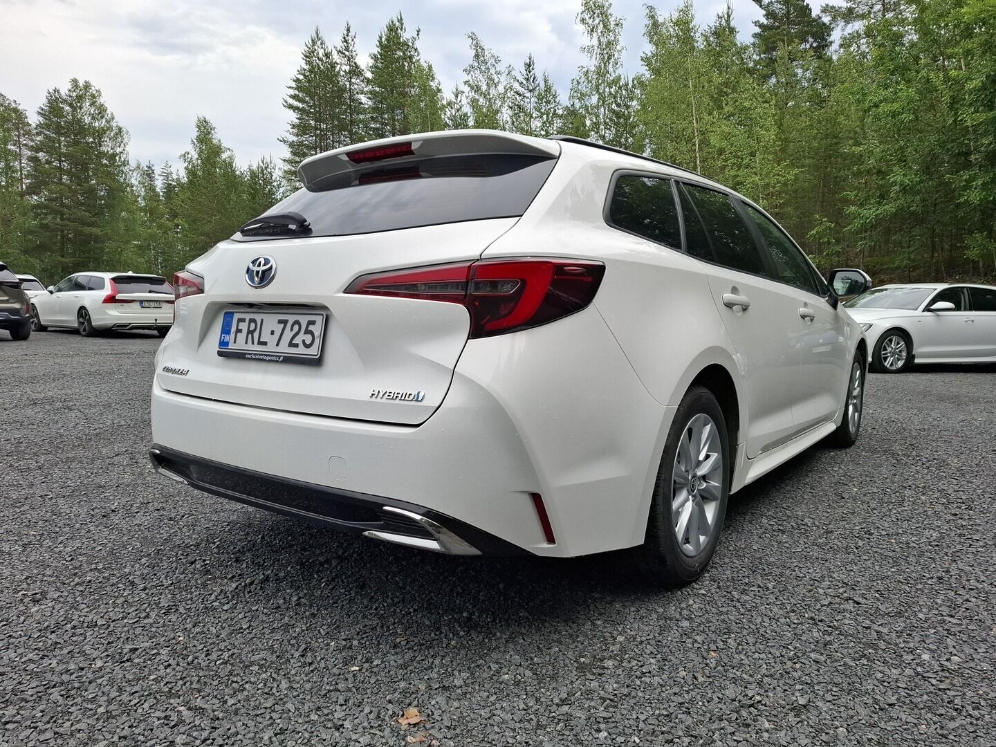 Toyota Corolla 2023 Toyota Corolla Touring Sports 1,8 Hybrid Active **Facelift / Adapt.vakkari / P.kamera / Ratinlämmitin / Apple&Android** - Suomi-auto / Merkkihuollettu