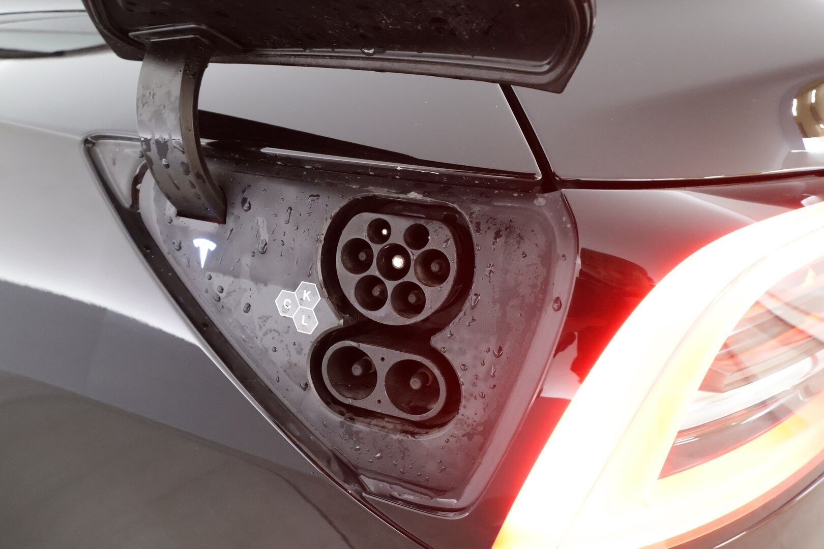 Tesla Model 3 2023 Long-Range RWD * Lasikatto / ILP / ACC / Matrix-LED / Muistipenkki / Navi / Kaistavahti / Keyless * - 1-om Suomi-auto / Kahdet renkaat