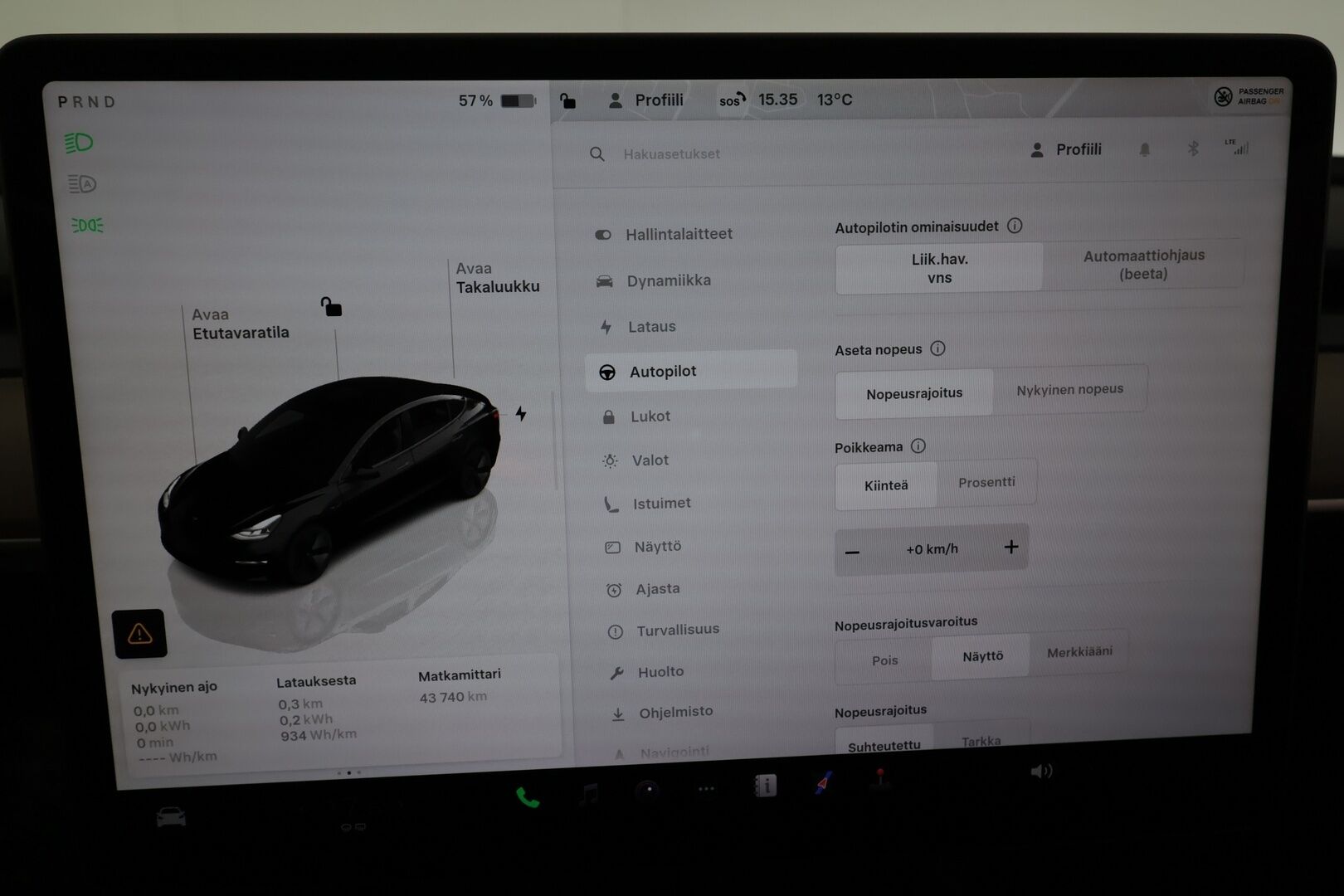 Tesla Model 3 2023 Long-Range RWD * Lasikatto / ILP / ACC / Matrix-LED / Muistipenkki / Navi / Kaistavahti / Keyless * - 1-om Suomi-auto / Kahdet renkaat