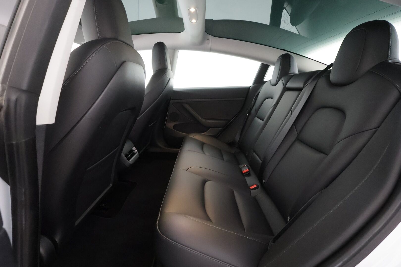 Tesla Model 3 2023 Long Range - | ACC | ILP | Ryzen | Matrix | Lasikatto | Muistipenkki | Sähkönahat | P.kamera | Autosteer | Sähk. takaluukku | 2x renkaat aluin | 1-om suomiauto | ALV | 