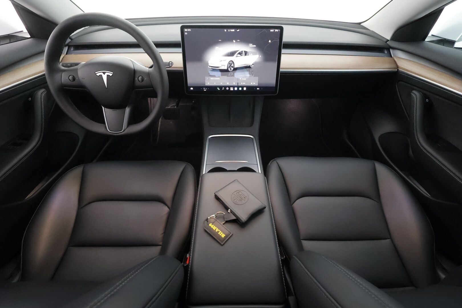 Tesla Model 3 2023 Long Range - | ACC | ILP | Ryzen | Matrix | Lasikatto | Muistipenkki | Sähkönahat | P.kamera | Autosteer | Sähk. takaluukku | 2x renkaat aluin | 1-om suomiauto | ALV | 