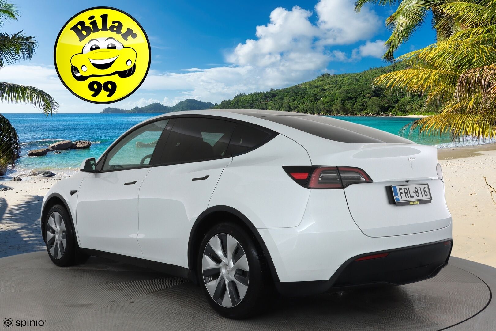 Tesla Model Y 2023 RWD **Lasikatto / ILP / Koukku / ACC / Matrix-LED / P.Kamera / Muistipenkki / Premium Audio / Navi / Kaistavahti** - 3,99 % KORKOTARJOUS TÄHÄN AUTOON 14.9. ASTI! - 1-om Suomi-auto / Kahdet Renkaat