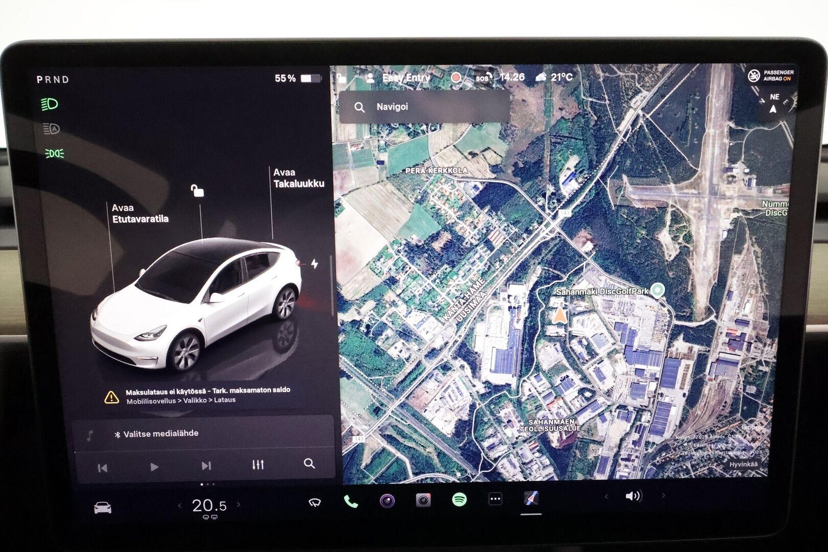 Tesla Model Y 2023 RWD **Lasikatto / ILP / Koukku / ACC / Matrix-LED / P.Kamera / Muistipenkki / Premium Audio / Navi / Kaistavahti** - 3,99 % KORKOTARJOUS TÄHÄN AUTOON 14.9. ASTI! - 1-om Suomi-auto / Kahdet Renkaat