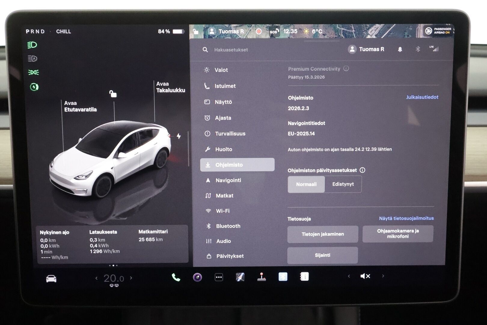 Tesla Model Y 2023 RWD * Koukku / ILP / ACC / Lasikatto / Premium Audio / P.Kamera / Matrix-LED / Muistipenkki / Kaistavahti * - 1-om Suomi-auto / Kahdet renkaat aluvanteilla