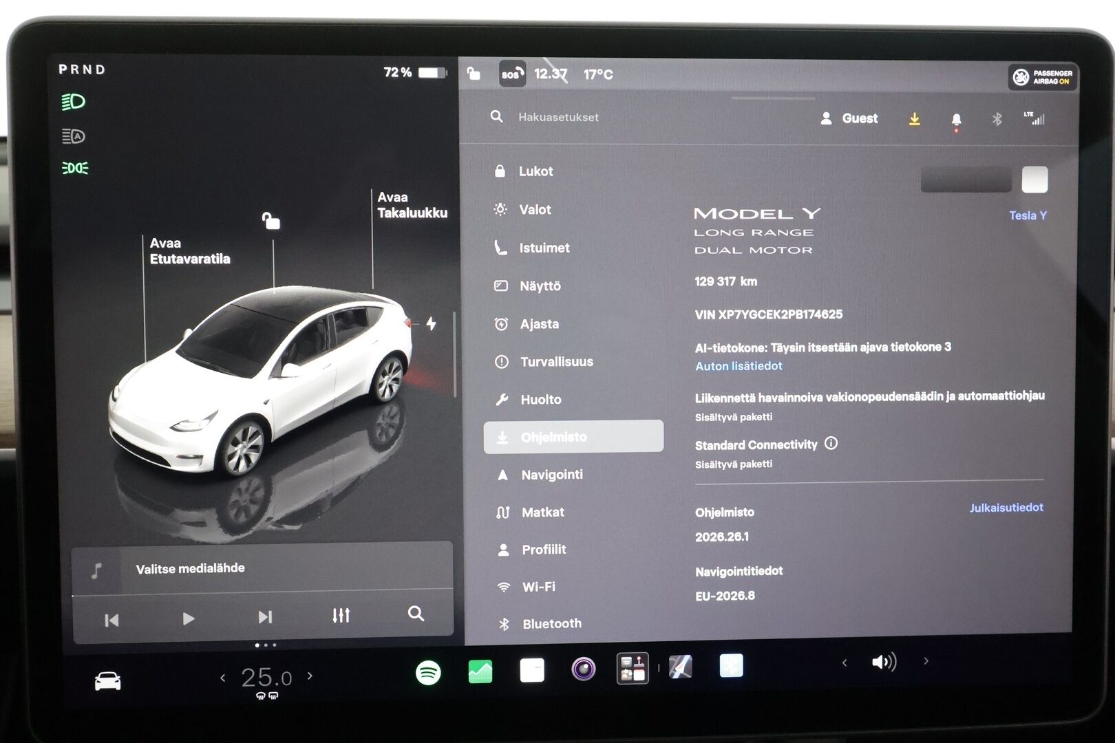 Tesla Model Y 2023 Long Range - | Koukku | ILP | Lasikatto | ACC | Matrix-LED | P.Kamera | Muistipenkki | Premium Audio | Navi | Kaistavahti | Keyless | 1-om Suomi-auto | Kahdet renkaat | 2x Latauskaapelit |