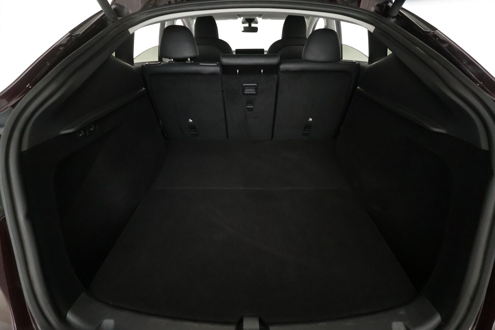 Tesla Model Y 2023 Long Range - | ACC | ILP | Koukku | 1-om suomiauto | Cherry Red | Lasikatto | Matrix | Premium Audio | Muistipenkki | Sähkönahat | Autosteer | 2x renkaat aluin | ALV | 