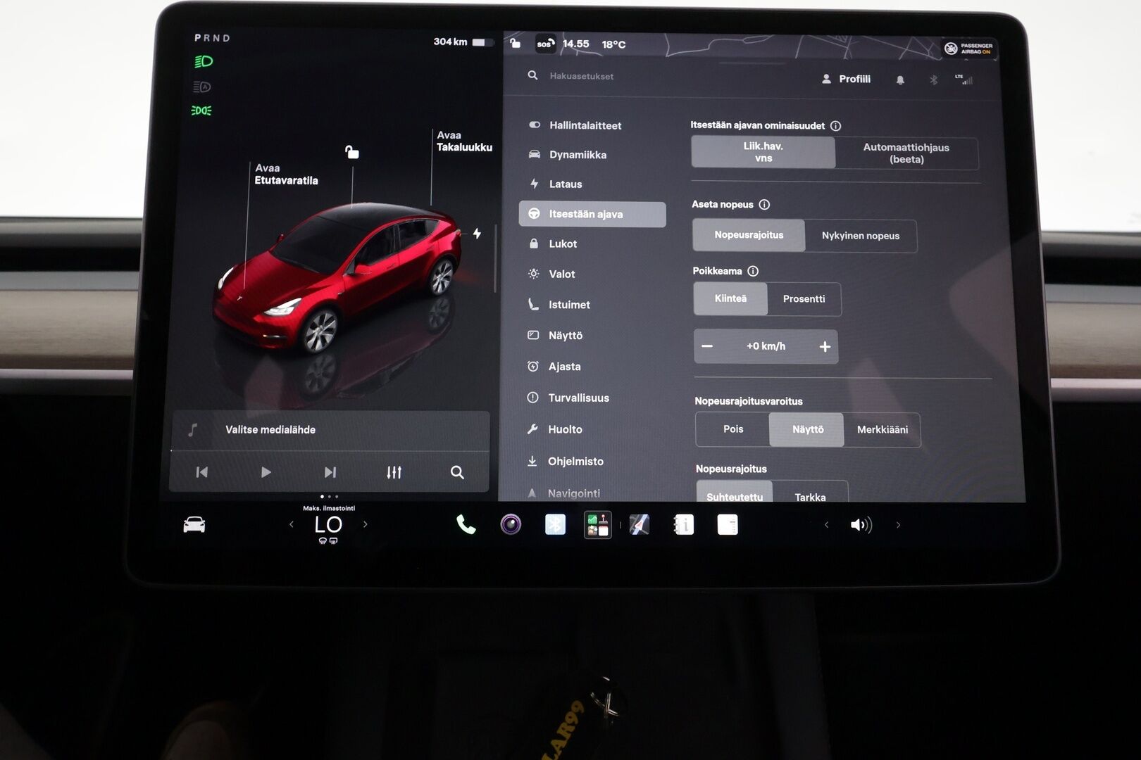 Tesla Model Y 2023 Long Range - | ACC | ILP | Koukku | 1-om suomiauto | Cherry Red | Lasikatto | Matrix | Premium Audio | Muistipenkki | Sähkönahat | Autosteer | 2x renkaat aluin | ALV | 
