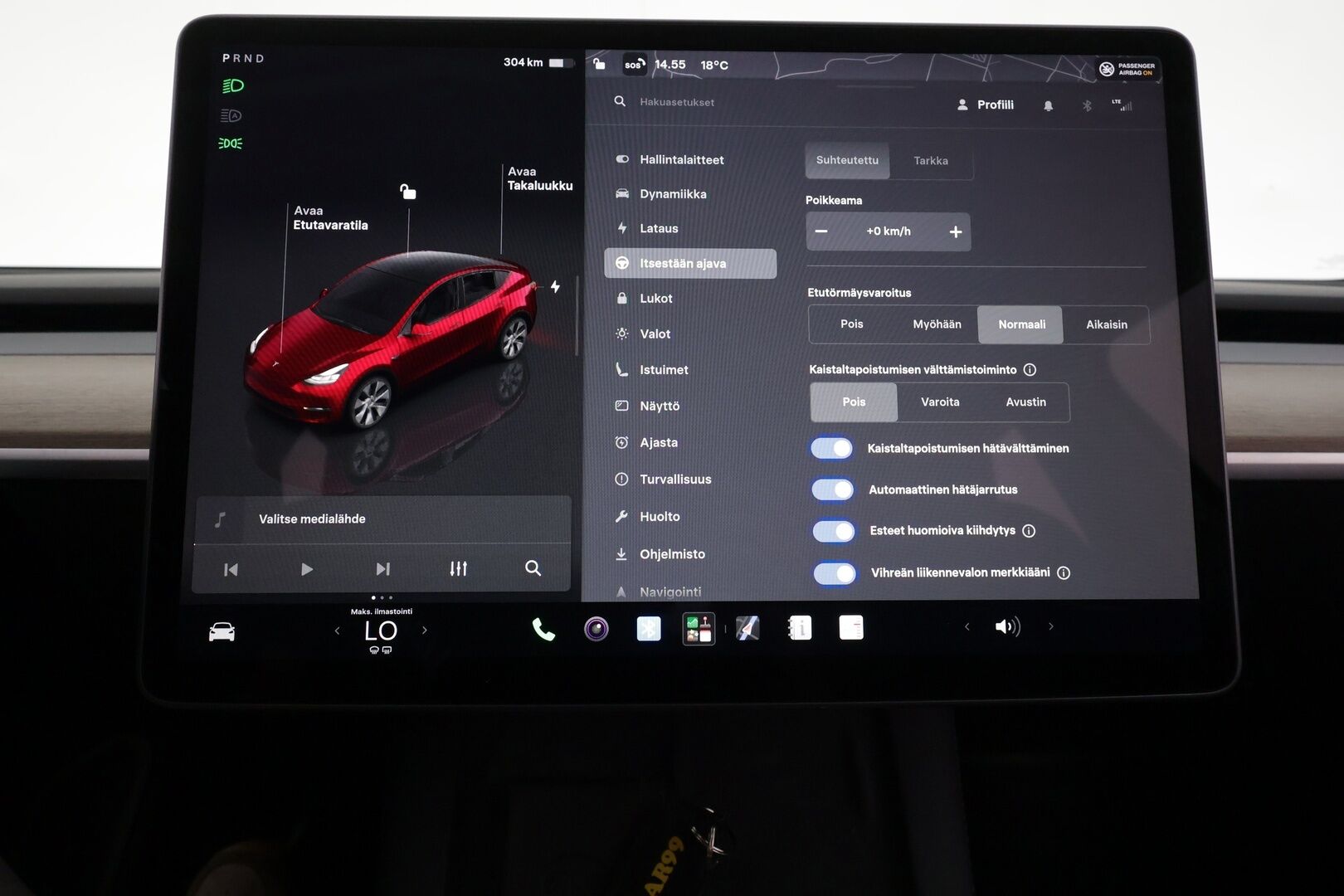Tesla Model Y 2023 Long Range - | ACC | ILP | Koukku | 1-om suomiauto | Cherry Red | Lasikatto | Matrix | Premium Audio | Muistipenkki | Sähkönahat | Autosteer | 2x renkaat aluin | ALV | 
