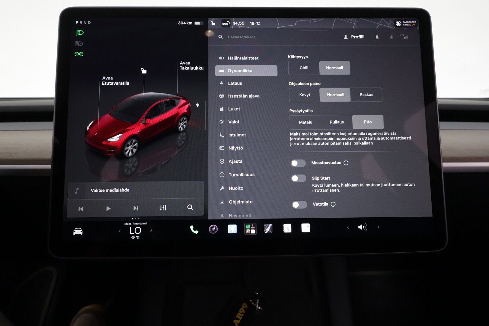 Tesla Model Y 2023 Long Range - | ACC | ILP | Koukku | 1-om suomiauto | Cherry Red | Lasikatto | Matrix | Premium Audio | Muistipenkki | Sähkönahat | Autosteer | 2x renkaat aluin | ALV | 