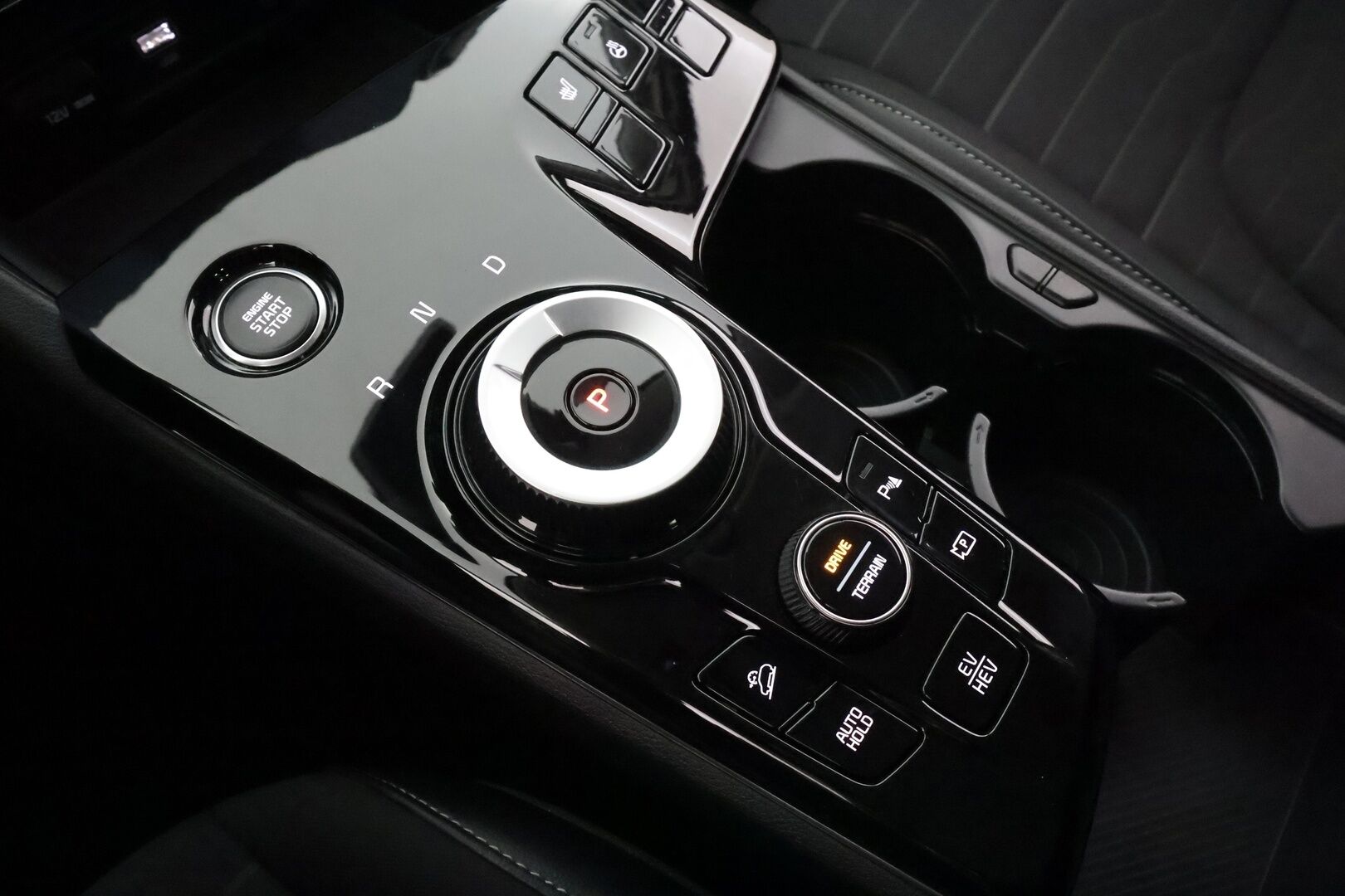 Kia Sportage 2023 1.6 T-GDI AWD Plug-in Hybrid EX AT 265hv Premium * ACC / P.kamera / LED / Navi / Koukku / KeylessGo / Sähköpenkit * - 1.Om Suomi-auto / Akku kuntotarkastettu SoH 98,4% / Kahdet renkaat aluvanteilla 