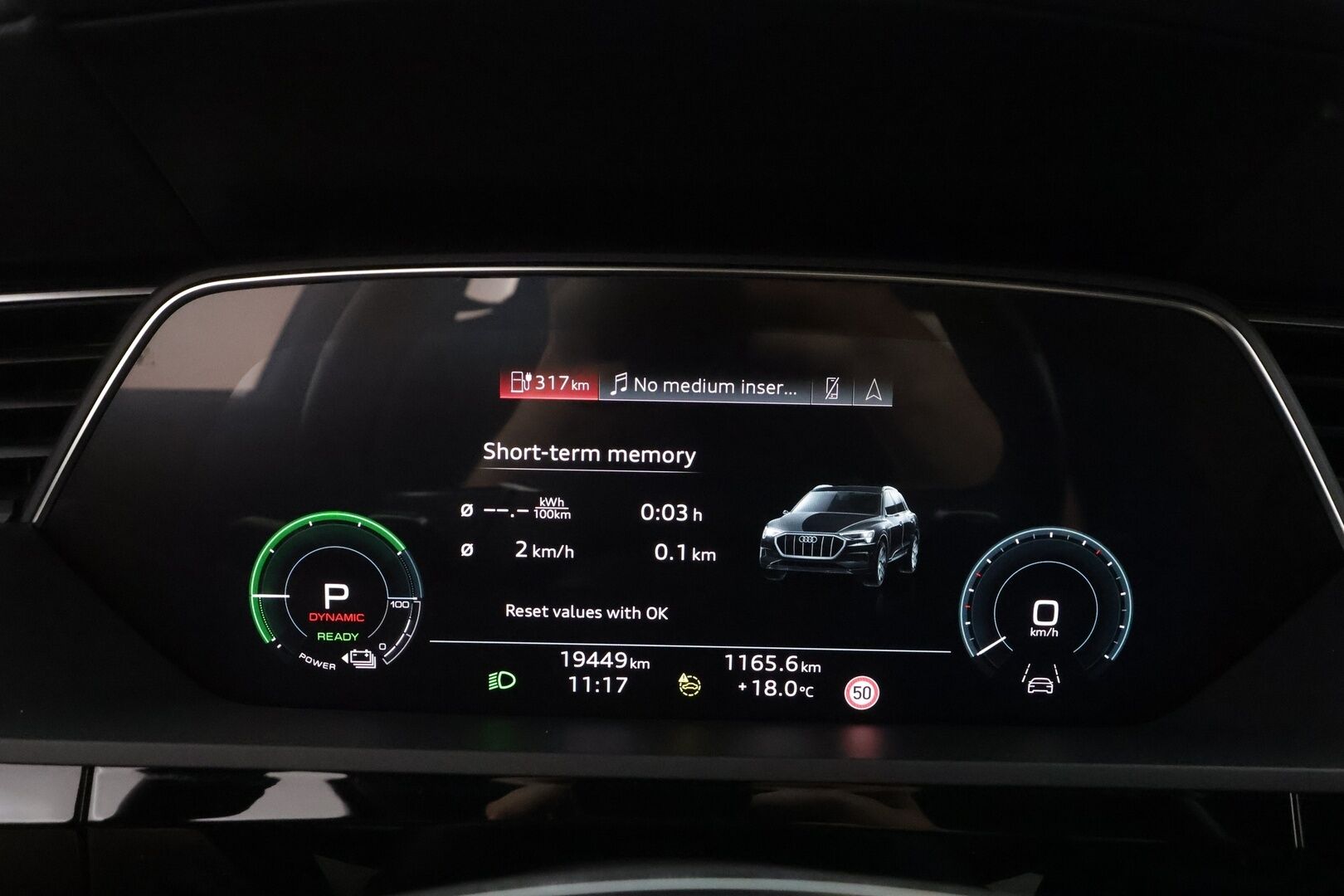 Audi Q8 e-tron 2024 Sportback 55 e-tron quattro - | ACC | Koukku | Matrix | Muistipenkki | Nahka-alcantara sporttipenkit | P.kamera | Keyless | Audi Sound System | 1-om suomiauto | 2x renkaat aluin | 