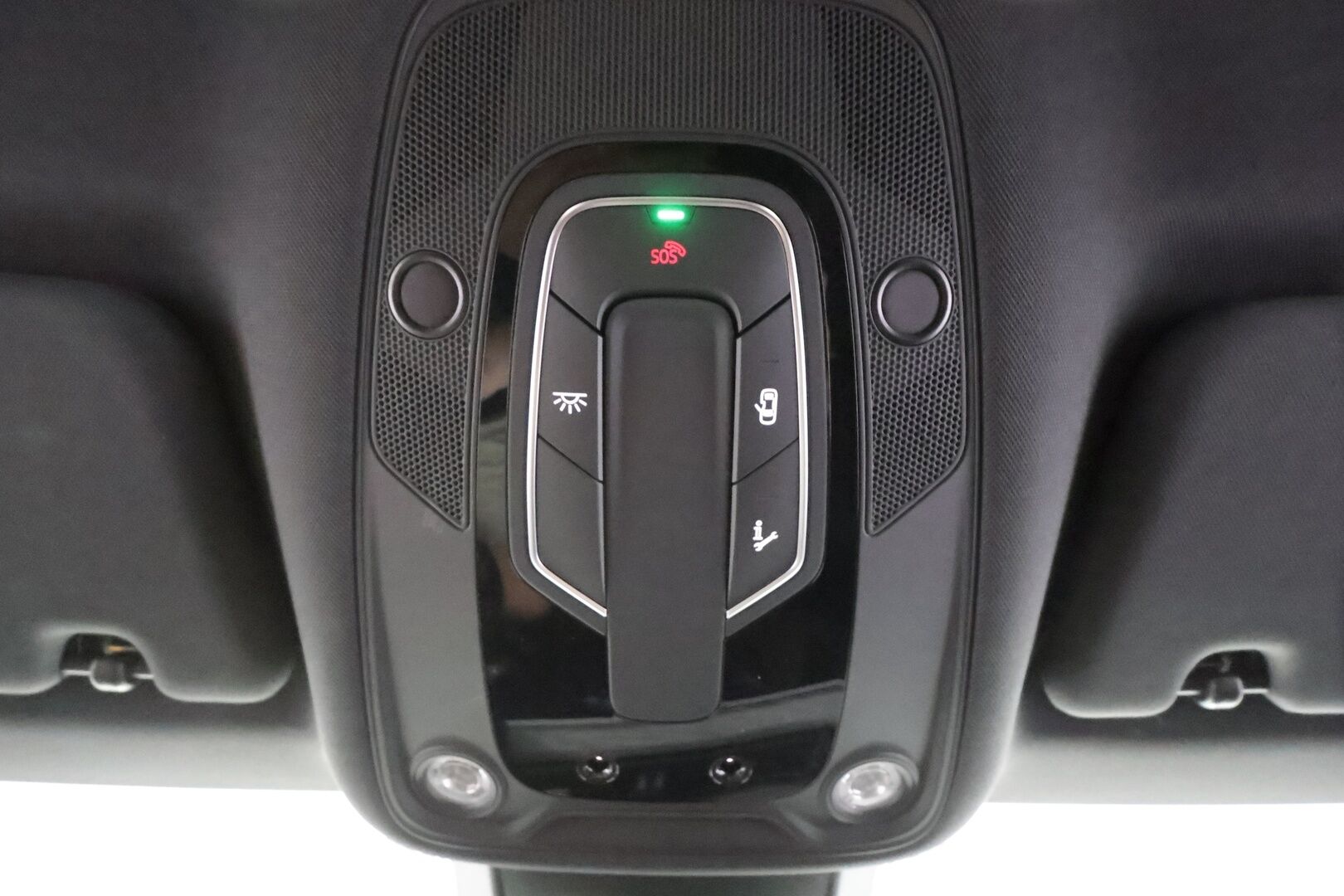 Audi Q8 e-tron 2024 Sportback 55 e-tron quattro - | ACC | Koukku | Matrix | Muistipenkki | Nahka-alcantara sporttipenkit | P.kamera | Keyless | Audi Sound System | 1-om suomiauto | 2x renkaat aluin | 