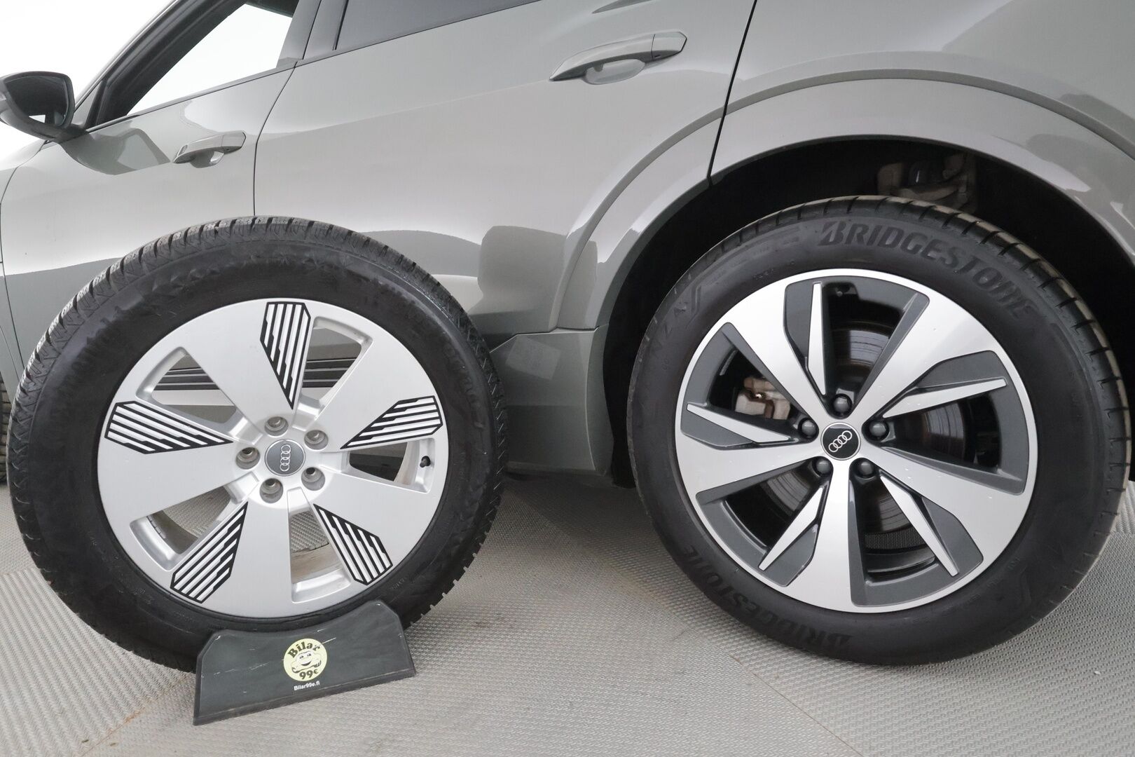 Audi Q8 e-tron 2024 Sportback 55 e-tron quattro - | ACC | Koukku | Matrix | Muistipenkki | Nahka-alcantara sporttipenkit | P.kamera | Keyless | Audi Sound System | 1-om suomiauto | 2x renkaat aluin | 