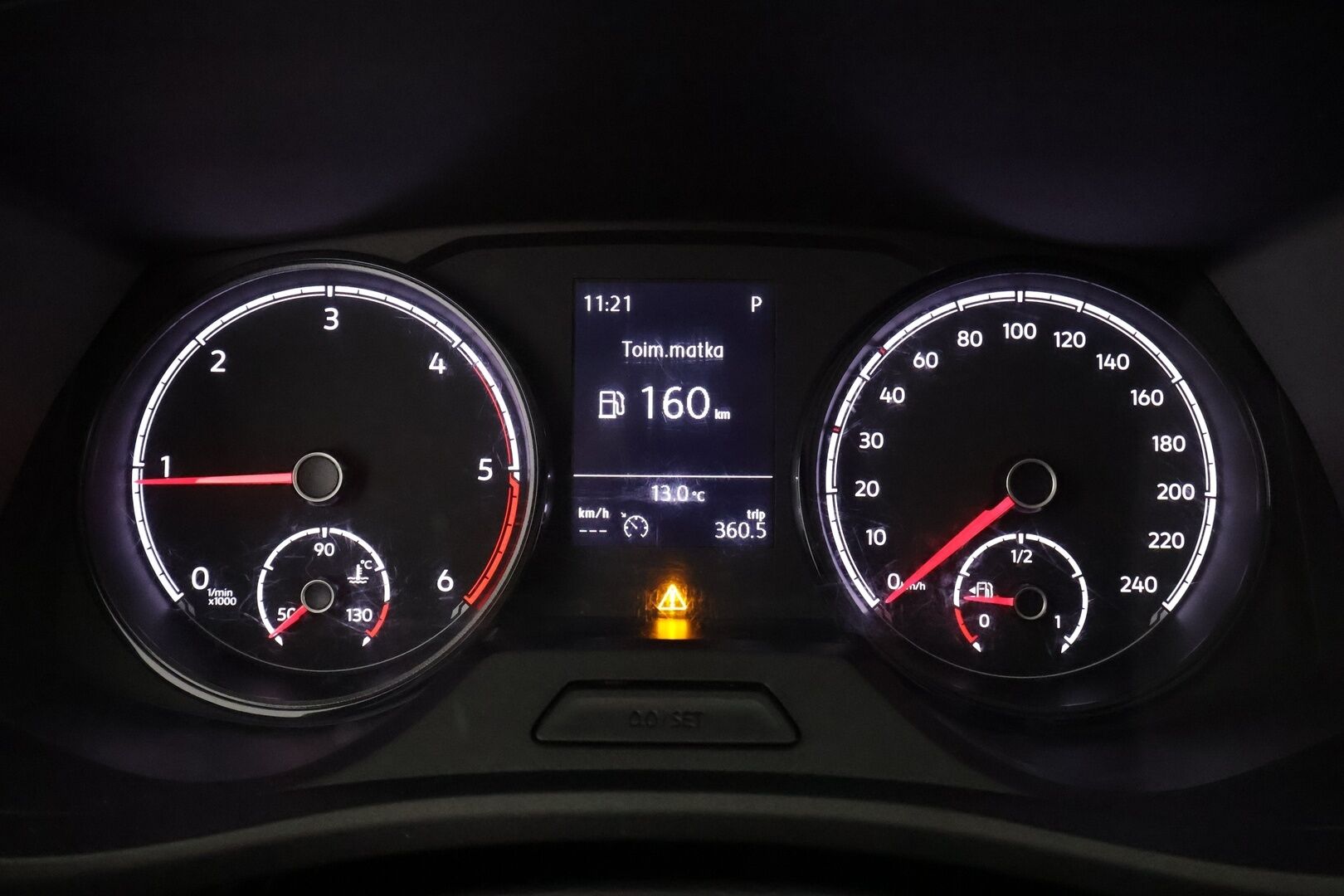 Volkswagen Transporter 2024 2,0 TDI 110 kW 4Motion DSG *ALV / Vakkari / Webasto / P.tutka / Nahat / 2xRenkaat / Ilmastointi / Bluetooth * - Hyvin huollettu Suomiauto kaksilla renkailla ja vanteilla! ALV-Vähennyskelpoinen