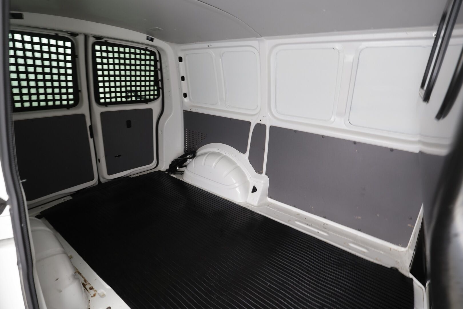 Volkswagen Transporter 2024 2,0 TDI 110 kW 4Motion DSG *ALV / Vakkari / Webasto / P.tutka / Nahat / 2xRenkaat / Ilmastointi / Bluetooth * - Hyvin huollettu Suomiauto kaksilla renkailla ja vanteilla! ALV-Vähennyskelpoinen