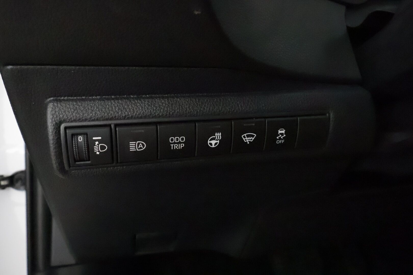 Toyota Corolla 2023 Touring Sports 1,8 Hybrid Active **Facelift / Adapt.vakkari / P.kamera / Ratinlämmitin / Apple&Android** - Suomi-auto / Merkkihuollettu 