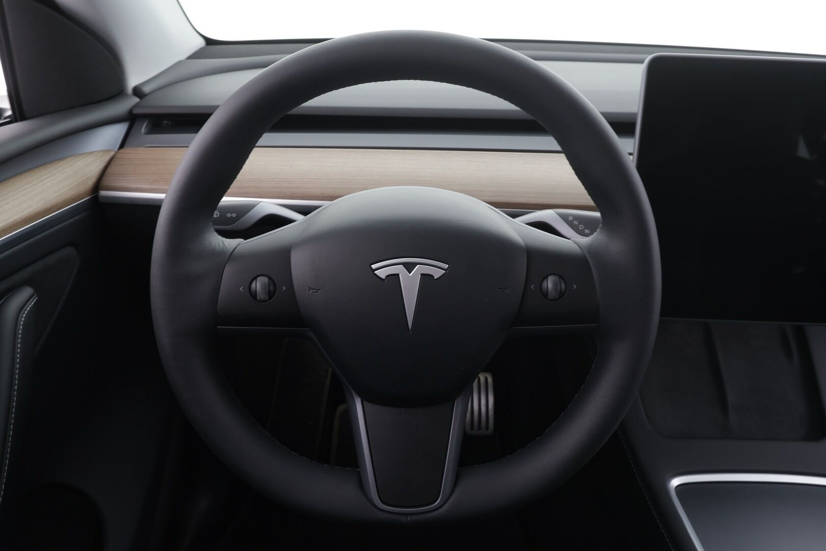 Tesla Model Y 2023 Performance * Lasikatto / Koukku / Premium Audio / Matrix LED / P.kamera / ILP / Mustat nahat * - 1.Om Suomi-auto / Kahdet renkaat aluvanteilla