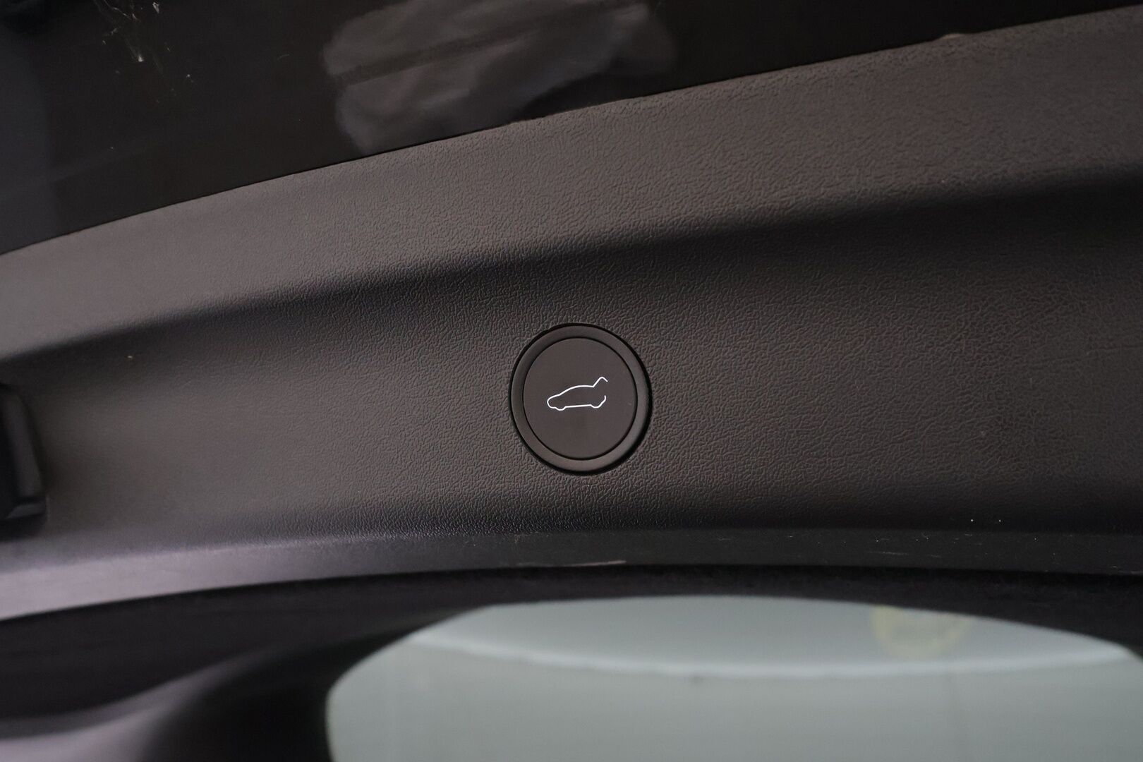 Tesla Model Y 2023 Performance * Lasikatto / Koukku / Premium Audio / Matrix LED / P.kamera / ILP / Mustat nahat * - 1.Om Suomi-auto / Kahdet renkaat aluvanteilla