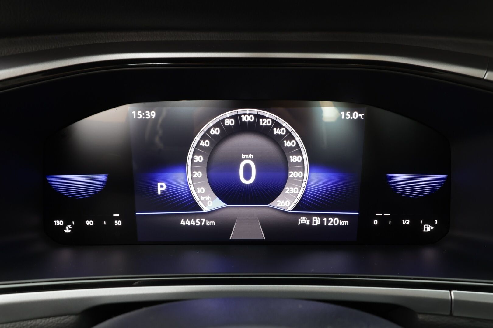 Volkswagen T-Roc 2024 Comfort Business Limited 1,5 TSI EVO 110 kW DSG * Webasto / ACC / LED / P.Kamera / Kaistavahti / Digimittaristo * - *1-om Suomi-auto / Kahdet renkaat & vanteet!*