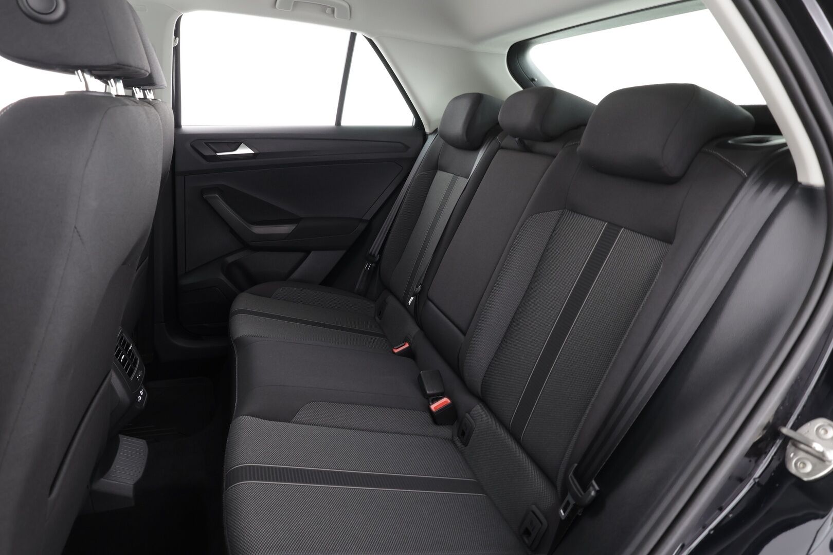 Volkswagen T-Roc 2024 Comfort Business Limited 1,5 TSI EVO 110 kW DSG * Webasto / ACC / LED / P.Kamera / Kaistavahti / Digimittaristo * - *1-om Suomi-auto / Kahdet renkaat & vanteet!*