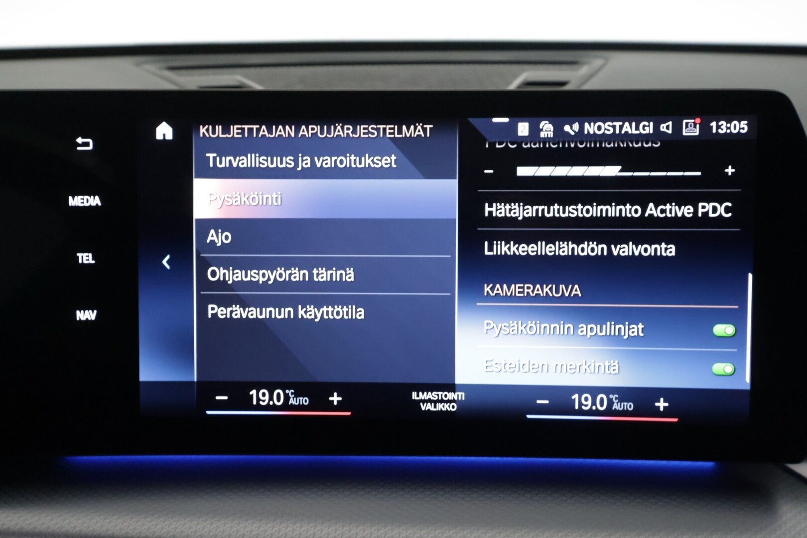 BMW X1 2024 U11 25e xDrive Charged Edition M Sport - | ACC | Lisälämmitin | Harman/Kardon | Vetokoukku | Peruutuskamera | Comfort Access | Adapt.Led | 1.Om suomi-auto | Merkkihuollettu | Kahdet Renkaat |