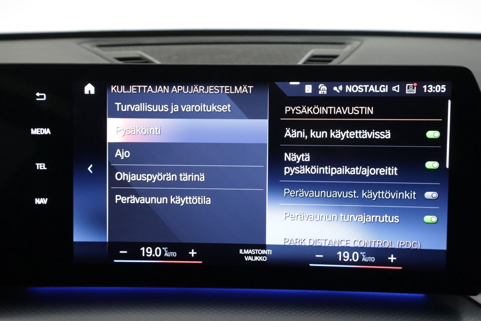 BMW X1 2024 U11 25e xDrive Charged Edition M Sport - | ACC | Lisälämmitin | Harman/Kardon | Vetokoukku | Peruutuskamera | Comfort Access | Adapt.Led | 1.Om suomi-auto | Merkkihuollettu | Kahdet Renkaat |