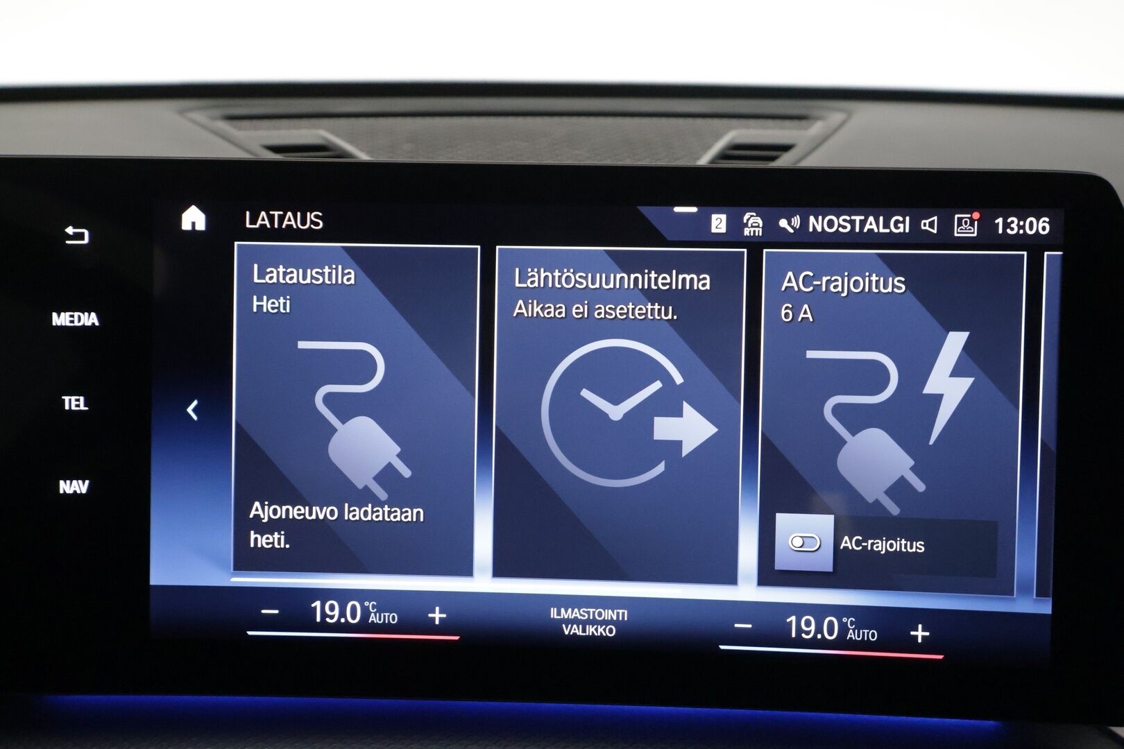 BMW X1 2024 U11 25e xDrive Charged Edition M Sport - | ACC | Lisälämmitin | Harman/Kardon | Vetokoukku | Peruutuskamera | Comfort Access | Adapt.Led | 1.Om suomi-auto | Merkkihuollettu | Kahdet Renkaat |