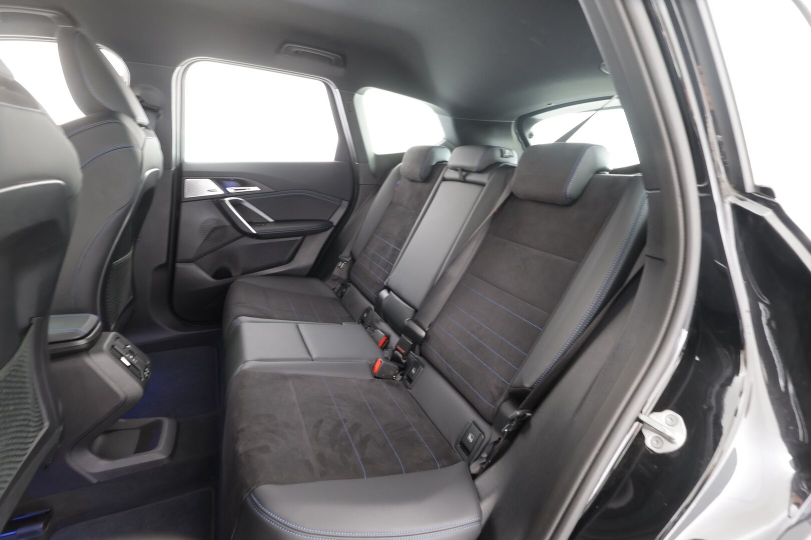 BMW X1 2024 U11 25e xDrive Charged Edition M Sport - | ACC | Lisälämmitin | Harman/Kardon | Vetokoukku | Peruutuskamera | Comfort Access | Adapt.Led | 1.Om suomi-auto | Merkkihuollettu | Kahdet Renkaat |