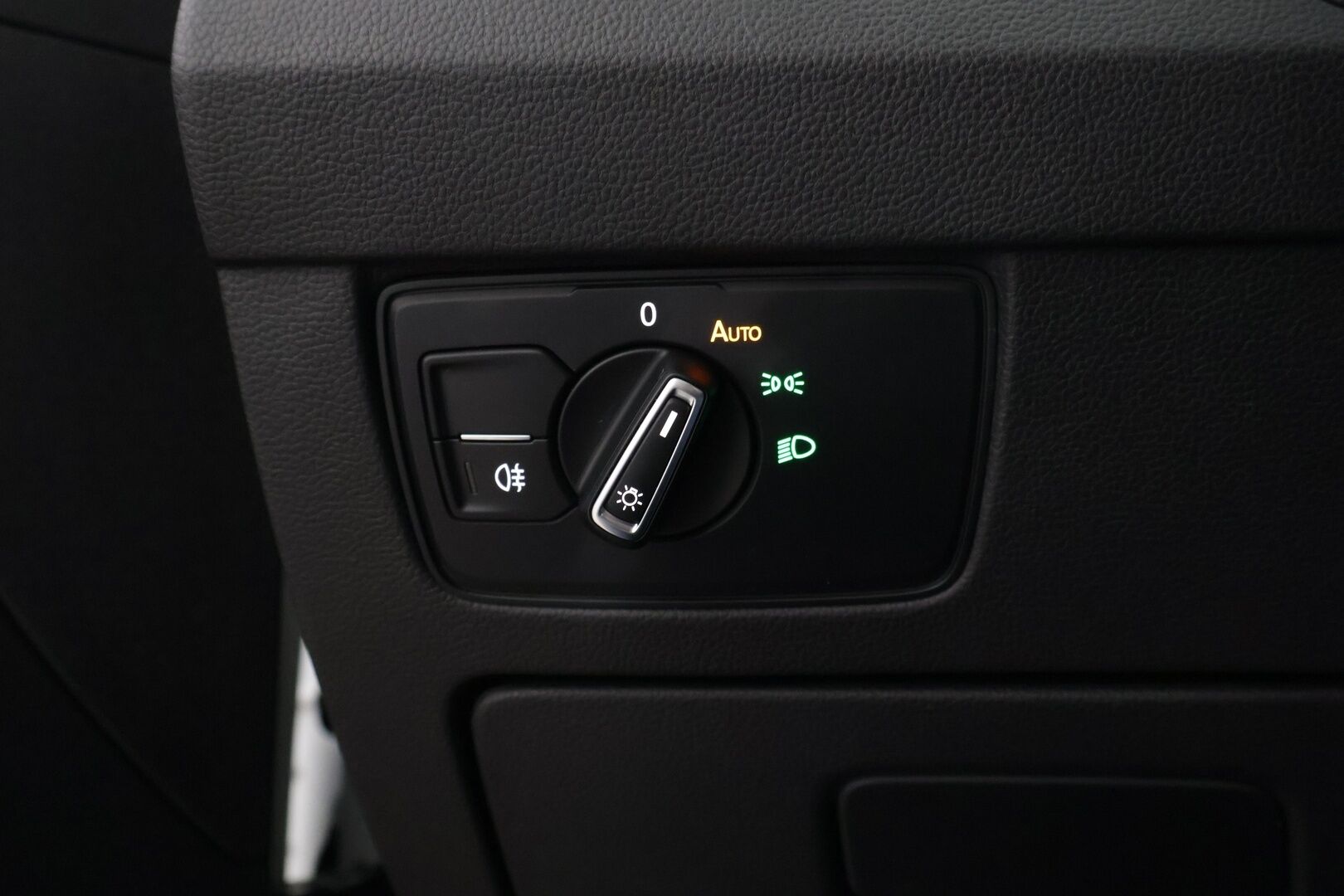 Volkswagen Passat 2020 13 kWh, GTE Plug-In Hybrid 160kw * Panorama / IQ LED / Adapt.Vakkari / Lane Assist / Ratinlämmitys / Dynaamiset vilkut / Koukku * - * Kahdet renkaat / Huippu varusteet *