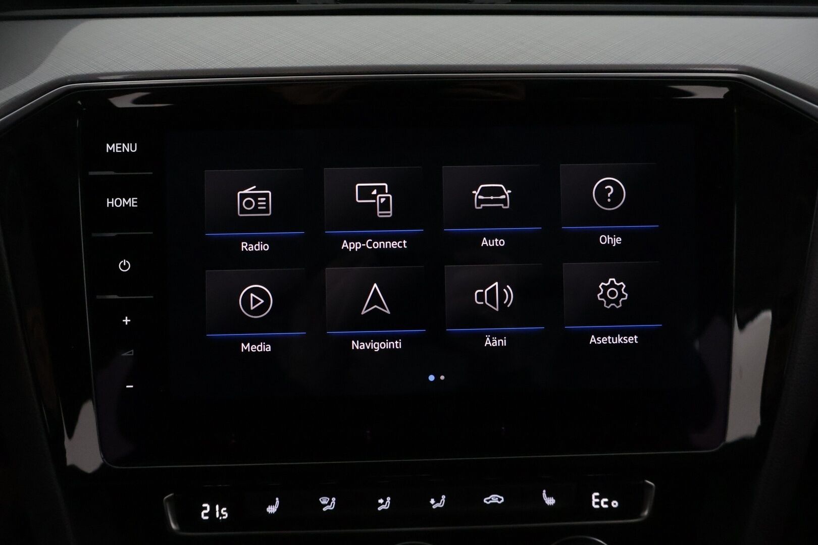 Volkswagen Passat 2020 13 kWh, GTE Plug-In Hybrid 160kw * Panorama / IQ LED / Adapt.Vakkari / Lane Assist / Ratinlämmitys / Dynaamiset vilkut / Koukku * - * Kahdet renkaat / Huippu varusteet *