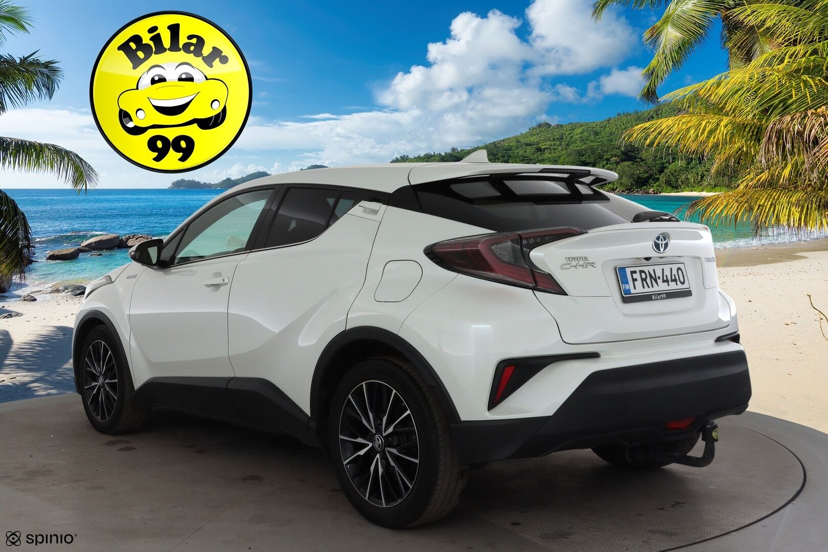 Toyota C-HR 2019 1,8 Hybrid Style * ACC / P.kamera / LED / Navi / JBL / Koukku / Nahat / KeylessGo * - Kahdet renkaat aluvanteilla