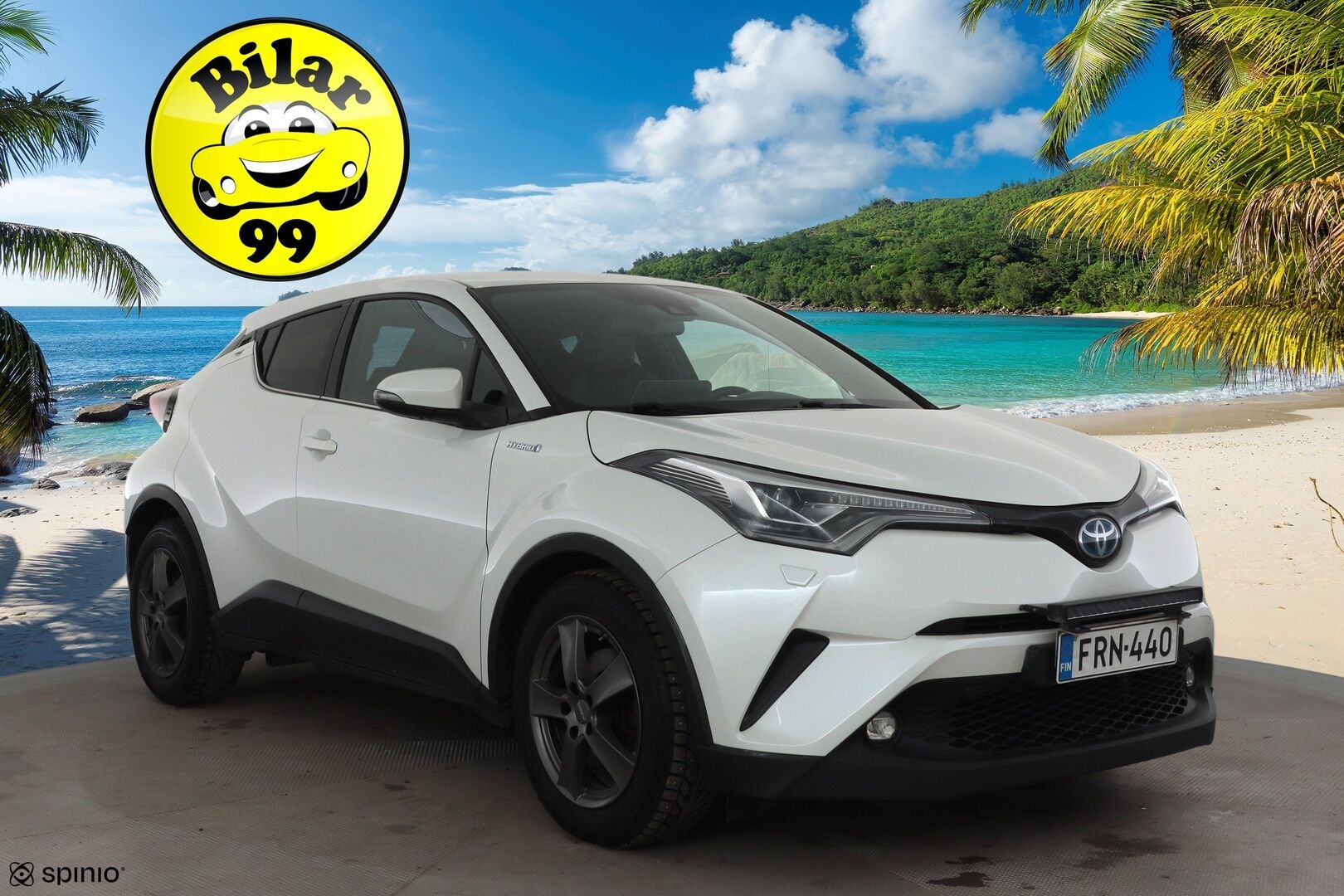 Toyota C-HR 2019 1,8 Hybrid Style * ACC / P.kamera / LED / Navi / JBL / Koukku / Nahat / KeylessGo * - Kahdet renkaat aluvanteilla