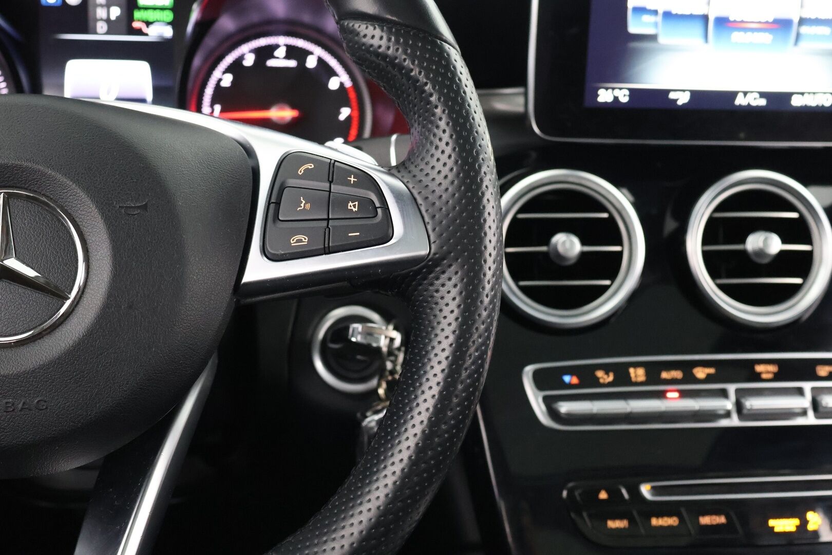 Mercedes-Benz GLC 2018 350 e 4Matic A Premium Business AMG - | Tyylikäs! | DTR+ | Peruutuskamera | Koukku | Nahat | Panorama |