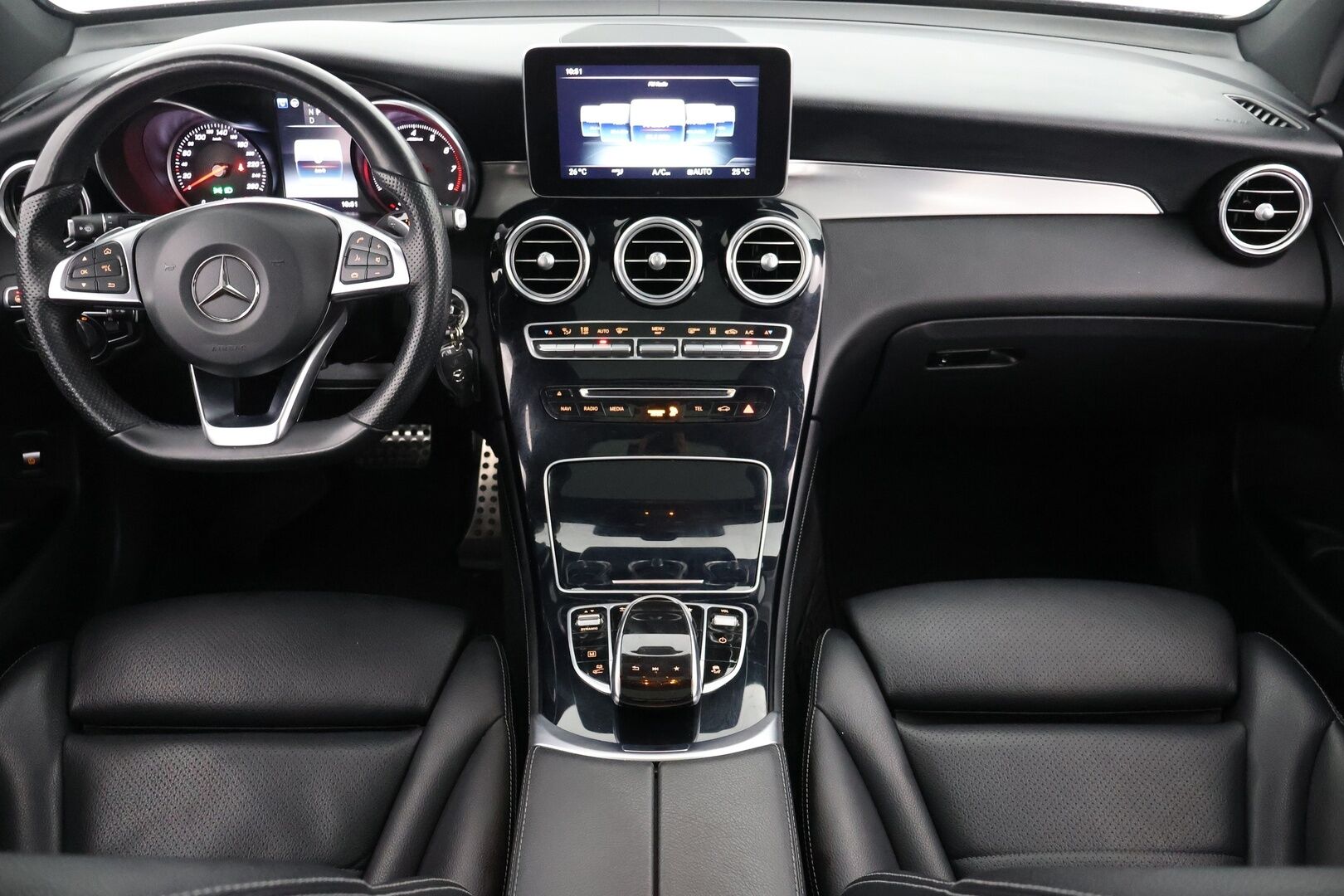Mercedes-Benz GLC 2018 350 e 4Matic A Premium Business AMG - | Tyylikäs! | DTR+ | Peruutuskamera | Koukku | Nahat | Panorama |